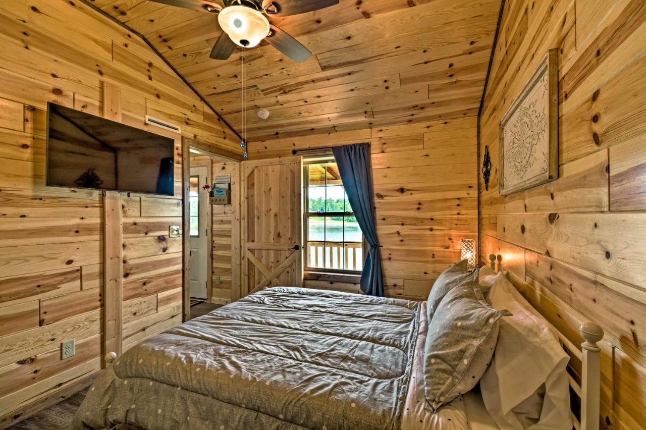 Вилла Cozy Lakefront Cabin With On-Site Waterfall And Hiking Cub Run Экстерьер фото