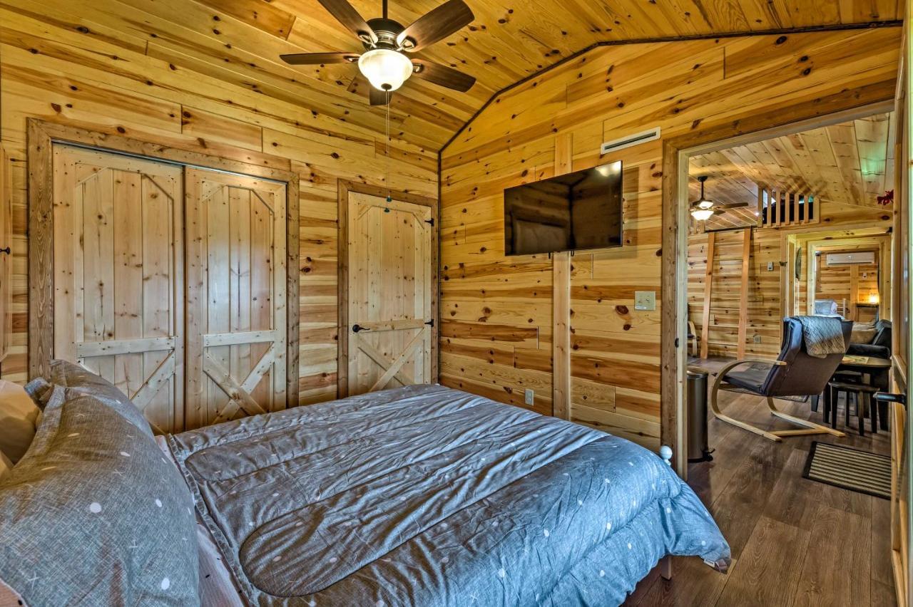 Вилла Cozy Lakefront Cabin With On-Site Waterfall And Hiking Cub Run Экстерьер фото